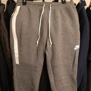 NIKE Tech Fleece Pants Size Large